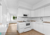 2756  32nd St Unit 1 Fort Lauderdale, Fl. 33306 | F10391497